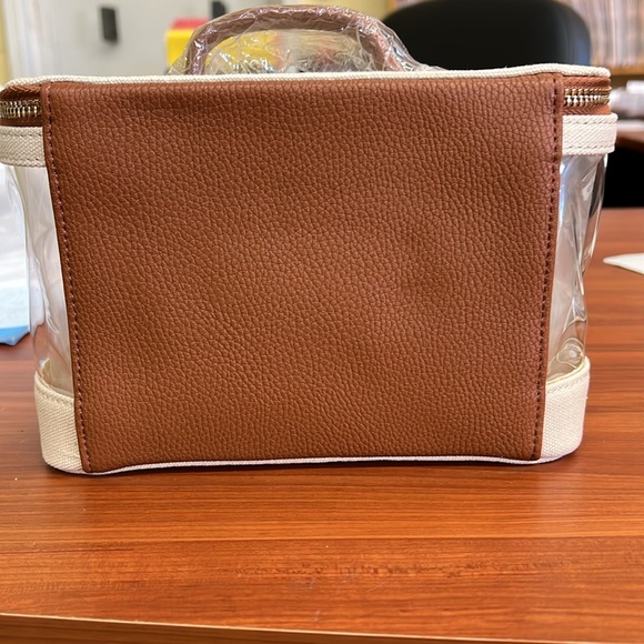 Henny & Lev Cosmetic/Toiletry Bag - Picture 2 of 5